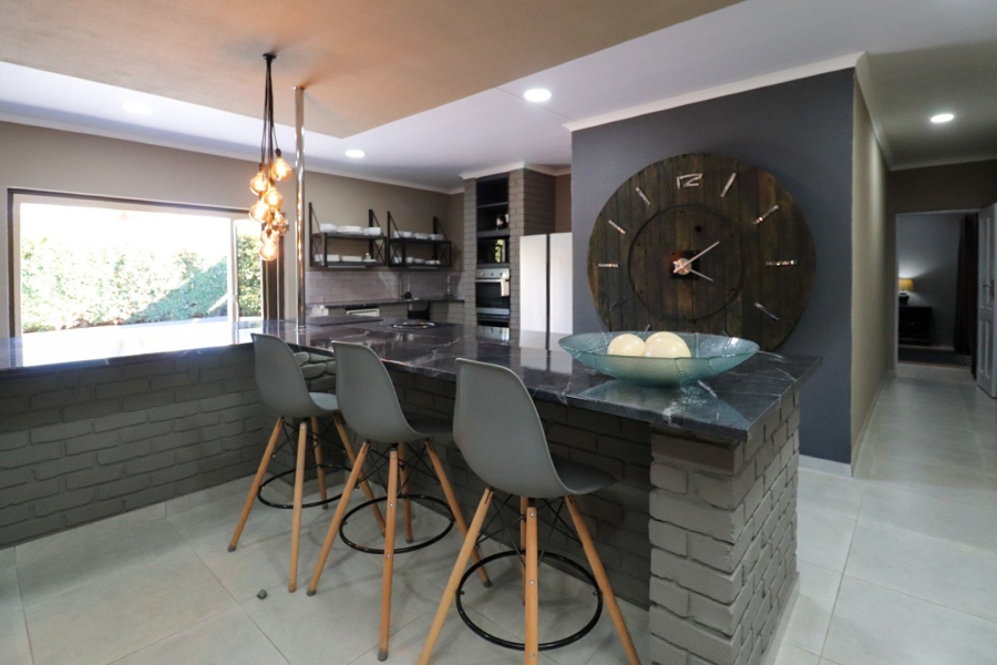 5 Bedroom Property for Sale in Irene Park North West